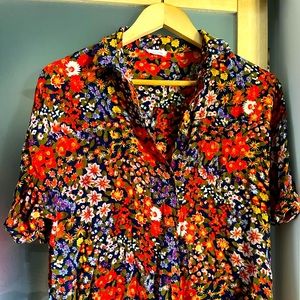 American vintage short sleeve button down - size small
